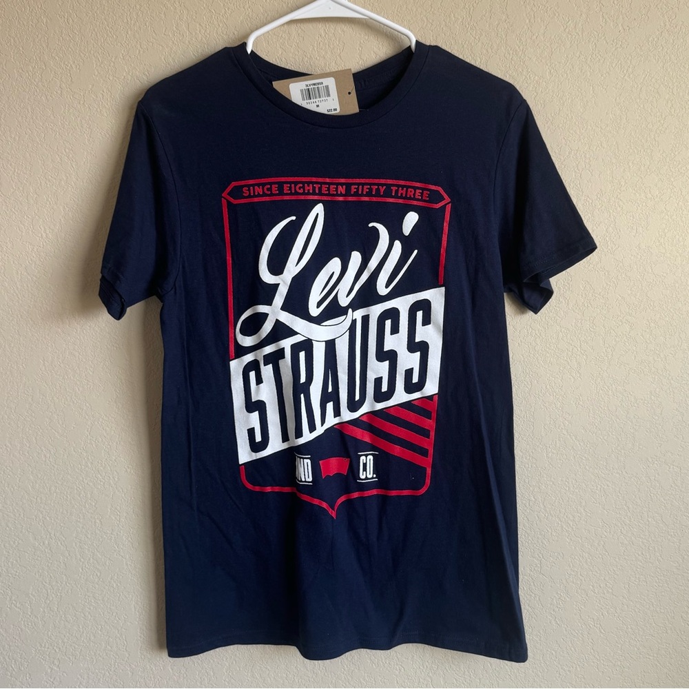 NWT Levi’s Men’s Red, White, and Blue T-shirt Size Medium